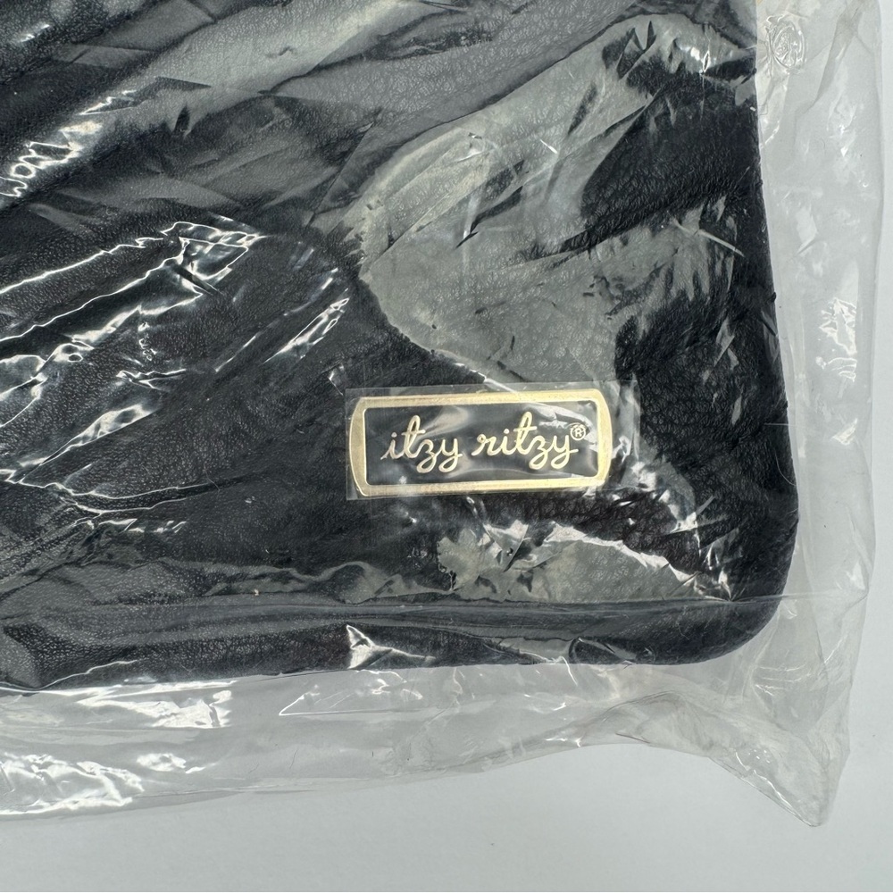 Itzy‎ Ritzy Black Boss Pouch Wallet Wristlet Belt Bag - Picture 10 of 12